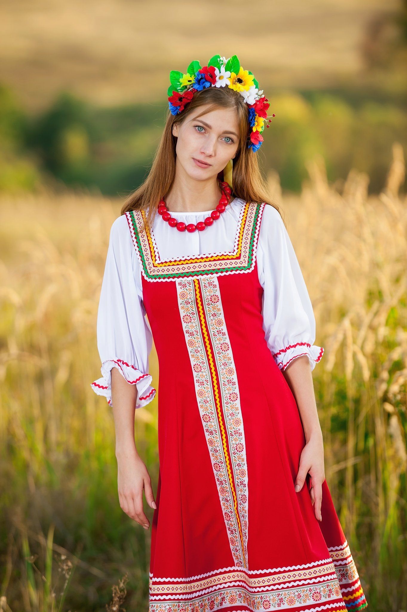 Women in Slavic costumes in Ernakulam
