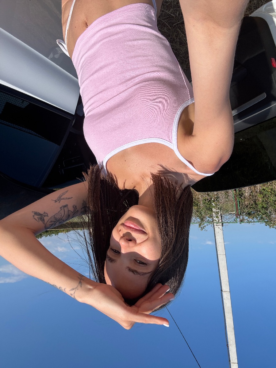 Sexy model Tina in Ernakulam